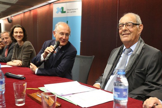 Philippe Wahl, Président de La Poste, Henri Emmanuelli, Président du Département des Landes et Delphine Mallet, Direction Santé et Autonomie de La Poste 